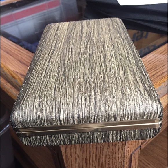 Vintage portable jewelry box. - Picture 2 of 8